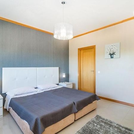 Fantastic Townhouse With Pool And Sea Views Villa Албуфейра Екстериор снимка